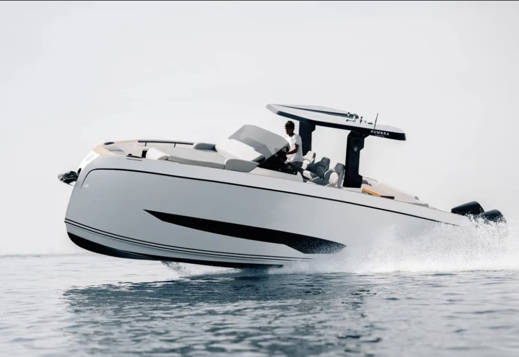 Kumbra 36 a toda velocidad